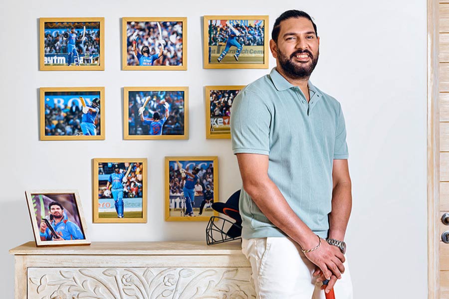 সাদা এব‌ং নীল রঙা দেওয়াল ঘেরা এই বাড়িতে গ্রিসের ছাপ রয়েছে। তিন বেডরুমবিশিষ্ট এই ইন্দো-পর্তুগিজ স্টাইলের বাড়িতে মাঝেমধ্যেই পরিবার, বন্ধুবান্ধব-সহ ছুটি কাটাতে যান যুবরাজ।