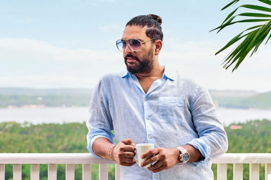 ১৪ থেকে ১৬ অক্টোবর, এই দু’রাতের জন্য থাকতে পারবেন অতিথিরা। থাকার জন্য দিনপ্রতি খরচ ১ হাজার ২১২ টাকা। যুবরাজের জন্মদিন ১২ ডিসেম্বর। তাঁর জার্সি নম্বরও ১২। এই দুই নম্বর মিলিয়েই ভাড়ার পরিমাণ নির্ধারণ করা হয়েছে।