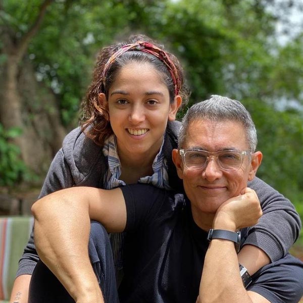 আমির খানের ফিটনেস প্রশিক্ষক এই নূপুর শিখারে। সেই সূত্রেই ইরার সঙ্গে মন দেওয়া-নেওয়া হয়েছে। 