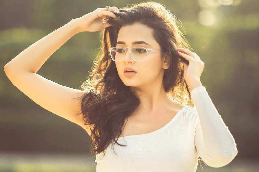 বলিউড অভিনেতা রণিত রায়ের পারিশ্রমিকও নেহাত কম নয়। ছবির পাশাপাশি ছোট পর্দাতেও দাপিয়ে বেড়ান এই অভিনেতা। টিভিতে প্রতি পর্ব পিছু রণিত পান ১.২৫ লক্ষ টাকা। 