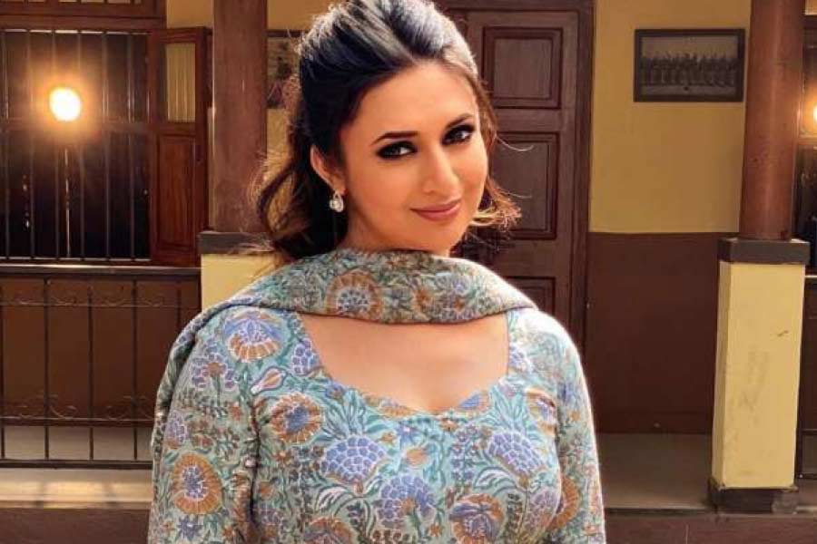  ‘গুম হ্যায় কিসি কে প্যায়ার ম্যাঁ’ ধারাবাহিকের পরিচিত মুখ অভিনেত্রী আয়েশা সিংহ প্রতি পর্ব পিছু পান ৮০ হাজার টাকা। 