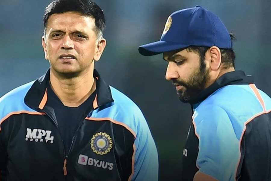 দ্বিতীয় হার্দিককে কি বেছে নিয়েছেন রোহিত, দ্রাবিড়? কার কথায় তেমন ইঙ্গিত?