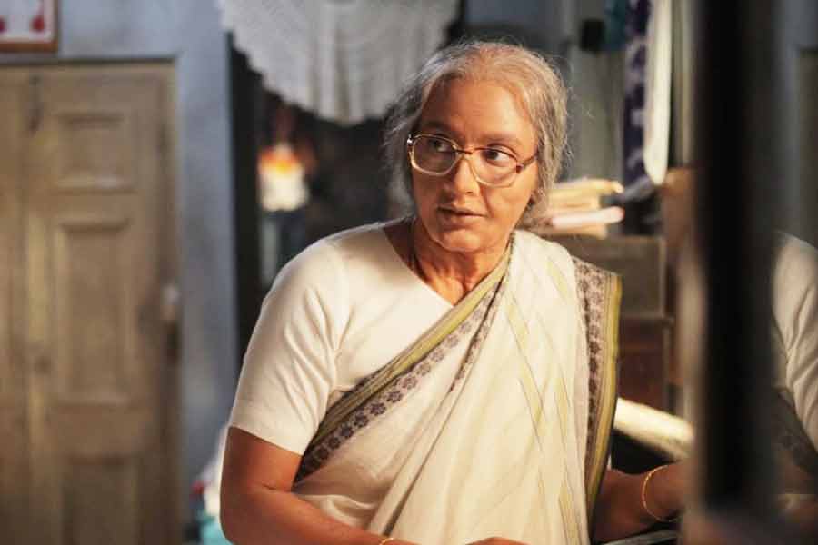 ‘ইন্দুবালা’র হাত ধরে ওয়েব দুনিয়ায় পা রাখতে চলেছেন অভিনেত্রী।
