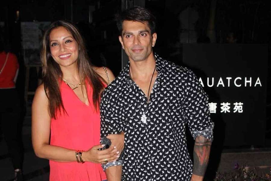 বিপাশার মা হওয়া খবর নিয়ে বলিউডে কম জল্পনা ছিল না। তবে সে সবের অবসান করেছিলেন খোদ বিপাশাই। চলতি বছরের ১৬ অগস্টে নেটমাধ্যমে জানিয়ে দেন, সন্তানের অপেক্ষায় রয়েছেন তাঁরা। সাধের দ্বিতীয় অনুষ্ঠানেও সে কথার উল্লেখ করেছেন। লিখেছেন, ‘একটা ছোট্ট বাঁদর আসছে।’