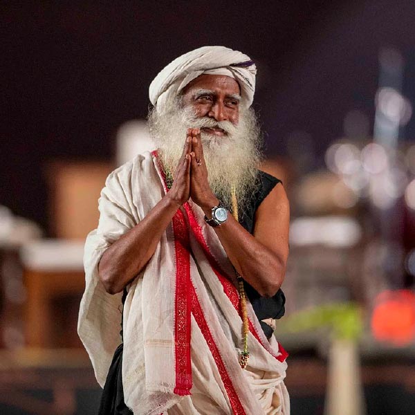 ২০১৭ সালে ভারতের দ্বিতীয় সবোর্চ্চ নাগরিক সম্মান পদ্মবিভূষণ লাভ করেছেন জগদীশ বাসুদেব। 