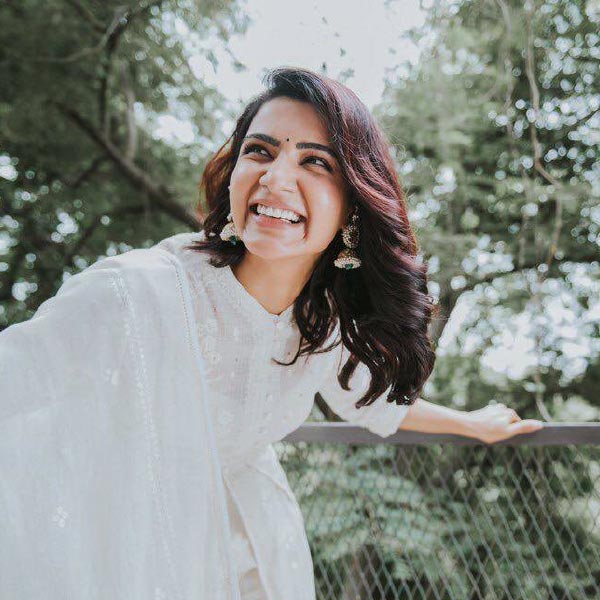 বিবাহবিচ্ছেদের আগে থেকেই আধ্যাত্মিক চর্চায় ডুবে ছিলেন সামান্থা রুথ প্রভু। একাধিক অনুষ্ঠানে কিংবা সমাজমাধ্যমের পোস্টে সদ্‌গুরুর প্রতি সম্মান, শ্রদ্ধা নিবেদন করেছেন তিনি।