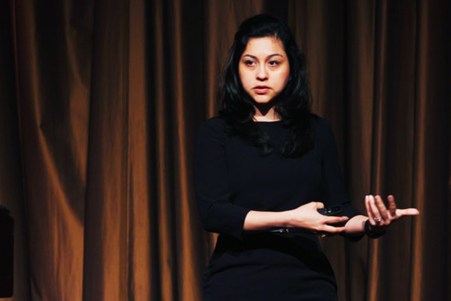 নেহা তাঁর সাফল্যের কৃতিত্ব দিয়েছেন বাবা-মাকে। তাঁর কথায়, ‘‘আমার জীবনে মা-বাবার ভূমিকা বিরাট। বাবাই আমাকে প্রথম বুঝিয়েছিলেন যে আমি যা চাই, তা করতে পারি। লক্ষ্যপূরণ করতে পারি। তাঁরাই বুঝিয়েছিলেন যে, আজ যেটা কিছুই বুঝি না, কাল চেষ্টা করে সেটাই বুঝব। শিক্ষার মূল্য বুঝিয়েছিলেন।’’