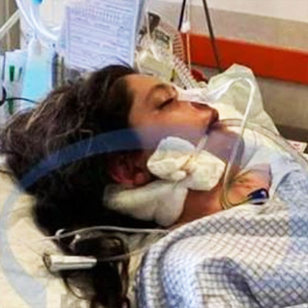 ছাড়া পেয়েছিলেন মাহশা। তবে ছাড়া পেয়ে বাড়ি যাওয়ার পরিবর্তে হাসপাতালে ভর্তি করাতে হয় তাঁকে। হাসপাতালে তিন দিন কোমায় থাকার পর গত শুক্রবার তিনি মারা যান।