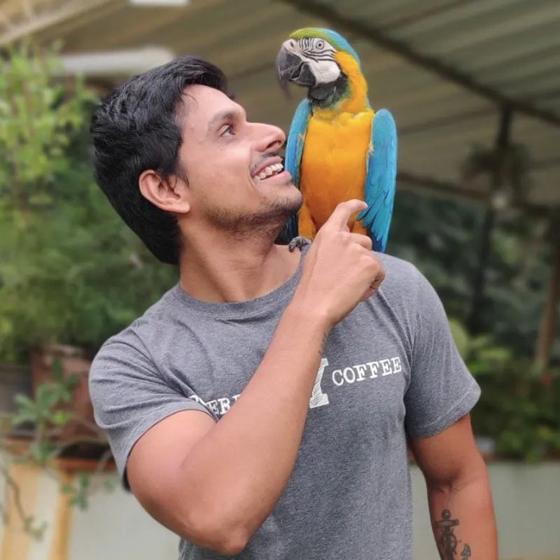 গণেশ-ভক্ত নূপুরের বিশেষ সারমেয় প্রীতি রয়েছে।