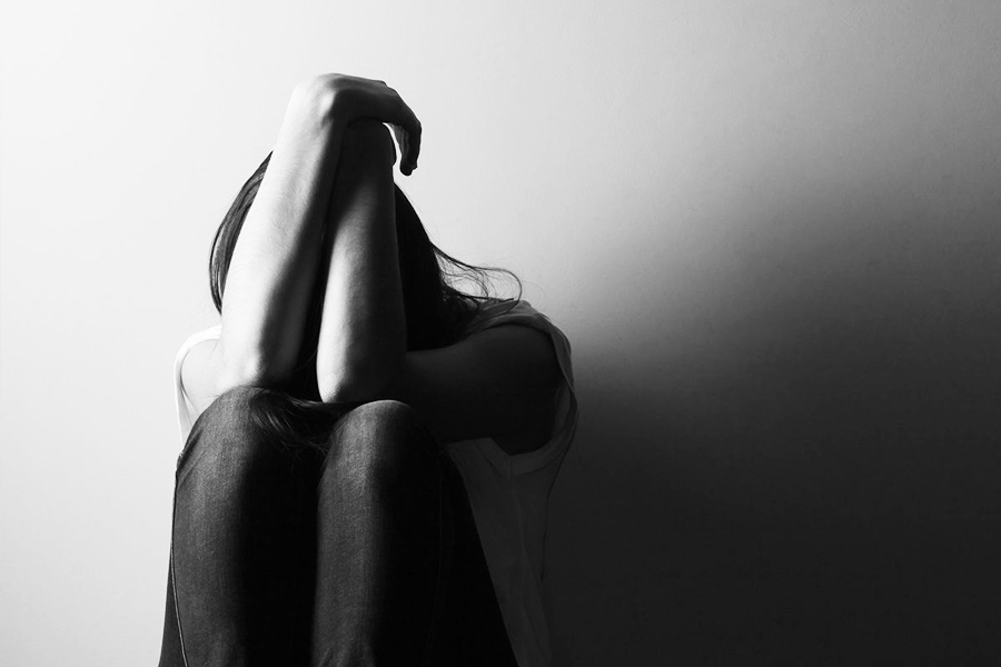 এক সমাজকর্মী কিশোরীর ব্যাপারে জানতে পারেন। কিশোরী যাতে স্বাভাবিক জীবনে ফিরতে পারে, সে নিয়ে সাহায্যের জন্য এগিয়ে আসেন ওই সমাজকর্মী।