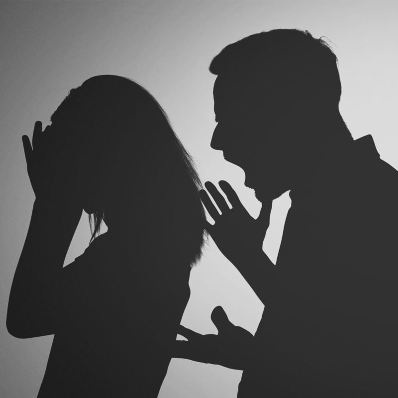 পুলিশ সূত্রে দাবি, ১৮ সেপ্টেম্বর রাত ৮টা নাগাদ পুলকিত, সৌরভ ও অঙ্কিতের সঙ্গে হৃষীকেশে গিয়েছিলেন অঙ্কিতা। তিন যুবকের সঙ্গে অঙ্কিতার বচসা বেধেছিল। ওই রিসর্টে কুকর্মের কথা ফাঁস করে দেওয়ার হুমকি দিয়েছিলেন অঙ্কিতা। তার পরই তাঁকে চিল্লা খালে ফেলে দেওয়া হয় বলে অভিযোগ। জেরায় ধৃতরা খুনের কথা স্বীকার করেছেন বলে দাবি পুলিশের। 