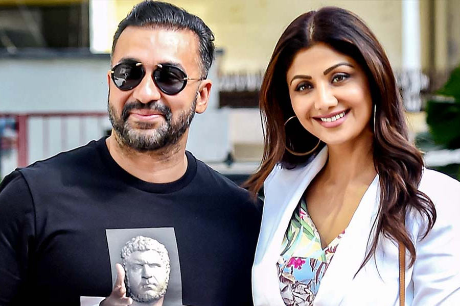 তাঁর নামের সঙ্গে বলিউডের অভিনেত্রী শিল্পা শেট্টির নাম জড়িয়ে থাকায় তাঁকে নিয়ে আরও মাতামাতি শুরু হয়। কয়েক মাস হাজতবাস করতে হয় রাজকে।