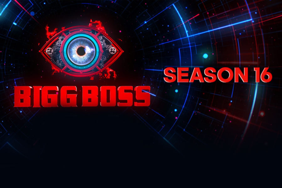 এর পরেই আরও একটি পদক্ষেপ করেন রাজ। অক্টোবরের শুরুতেই আসছে ‘বিগ বস’-এর নতুন মরসুম। প্রতিযোগীদের মধ্যে থাকতে পারেন শিল্পা শেট্টির স্বামী রাজ কুন্দ্রাও শোনা যাচ্ছে, শোয়ের প্রযোজক-পরিচালকের কাছে বিপুল পরিমাণ টাকা দাবি করেছেন তিনি। দিয়েছেন একাধিক শর্তও।