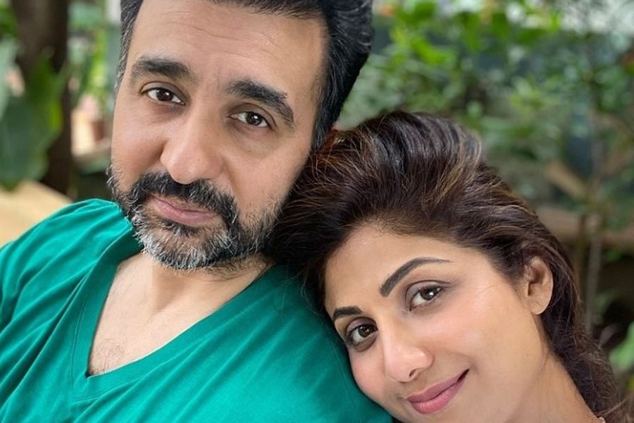 রাজ জানিয়েছেন, তাঁর এবং শিল্পার প্রচুর সম্পত্তি রয়েছে। ‘বিগ বস’ থেকে যা টাকা পাবেন, তার কিছুই নিজের কাছে রাখবেন না তিনি।