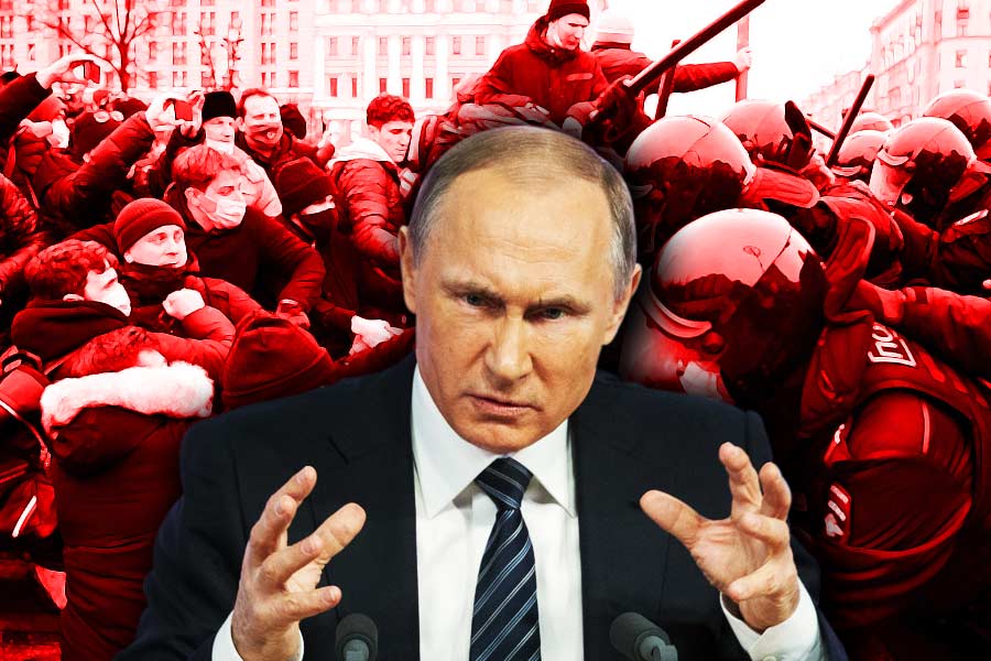 আমজনতাকে যুদ্ধে পাঠালেও মন্ত্রীদের এ থেকে অব্যাহতি দেওয়া হয়েছে। তবে পুতিনের সে সিদ্ধান্ত নিয়েও সমাজমাধ্যমে প্রশ্ন তুলেছেন ক্ষুব্ধ নাগরিকেরা।