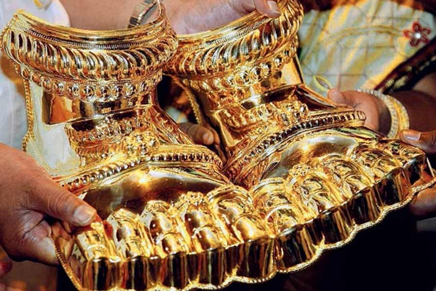 এই প্রসঙ্গে সুব্বা রেড্ডি আরও বলেছেন, ‘‘রাজ্য সরকারের নির্দেশানুযায়ী আমার অধীনে টিটিডি অছি পরিষদ সম্পত্তি নিয়ে প্রতি বছর শ্বেতপত্র প্রকাশ করেছে। গত বছর প্রথম শ্বেতপত্র প্রকাশ করা হয়েছিল। টিটিডির ওয়েবসাইটে সম্পত্তি সংক্রান্ত সমস্ত তথ্য সহকারে দ্বিতীয় শ্বেতপত্র প্রকাশ করা হল।’’