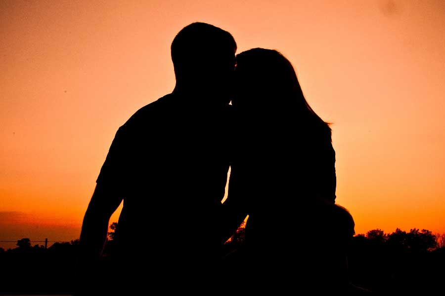 হঠকারী হলে চলবে না।