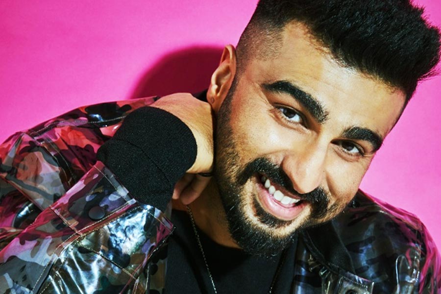 সেই কারণে নিজের ব্যবসা বাড়ানোর ক্ষেত্রে আরব আমিরশাহিকেই বেছে নিয়েছেন অভিনেতা।