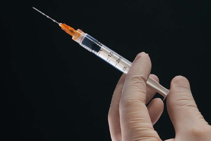 ইঞ্জেকশন নিতে ভয় পান অ্যালান। তাই অন্য কোনও পদ্ধতিতে তাঁকে হত্যা করার অনুরোধ করেছিলেন তিনি।