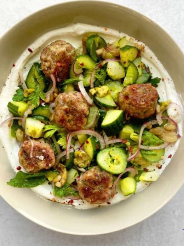 লেফ্টওভার পর্ক মিটবল স্যালাড