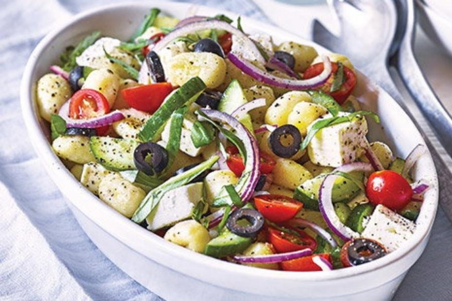 গনোচ্চি অ্যান্ড টমেটো স্যালাড