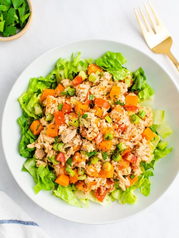 স্পিনাচ,  টুনা ও রেড পটেটো স্যালাড