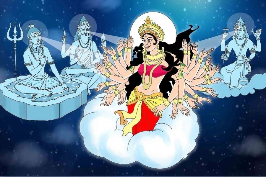 তিন দেবতার সম্মিলিত ক্রোধের প্রচন্ড তেজ থেকেই আশ্বিন মাসের কৃষ্ণা চতুর্দশী তিথিতে হিমালয়ের শীর্ষে মহর্ষি কাত্যায়নের আশ্রমে আবির্ভাব দেবী দুর্গার। ত্রিভুবনের দুর্গতি বিনাশের জন্য।দেবী মহিষাসুরকে পরাজিত করতে সম্মুখসমরে উপস্থিত। তৈরি হল এক ভীষণ যুদ্ধের পরিস্থিতি। 