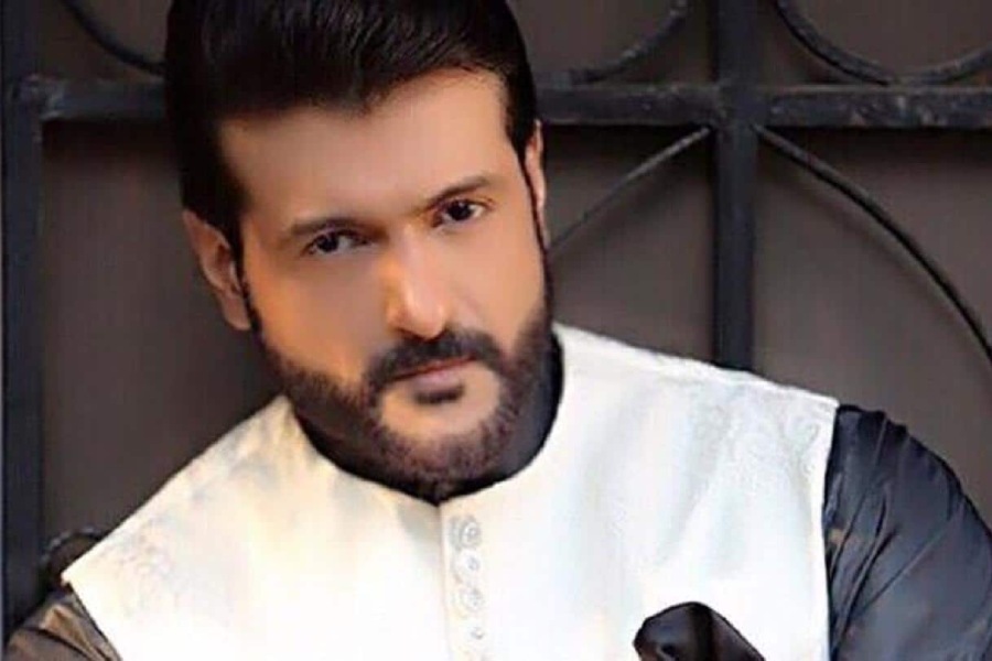 ২০০৩ সালে ‘এলওসি: কার্গিল’ প্রেক্ষাগৃহে মুক্তি পায়। এই ছবিতেও একটি পার্শ্বচরিত্রে অভিনয় করেছিলেন আরমান।