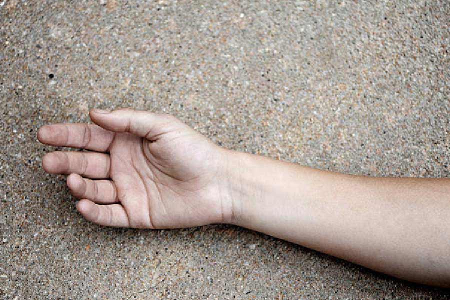 জর্জের বিরুদ্ধে তথাকথিত শ্বেতাঙ্গ দু’জন বালিকাকে খুন করার অভিযোগ আনা হয়েছিল। এক জনের বয়স সাত এবং অন্য জনের ১১। ১৯৪৪-এর ২৪ মার্চ তাদের রক্তাক্ত মৃতদেহ উদ্ধার করা হয়। দু’জনের মাথার খুলি ফাটিয়ে দু’ভাগ করে দিয়েছিল খুনি। 