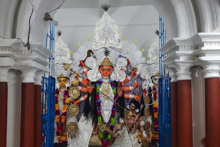সপ্তমী থেকে নবমী, প্রত্যেক দিন মায়ের ভোগের প্রধান পদটি হল কচুর শাক।