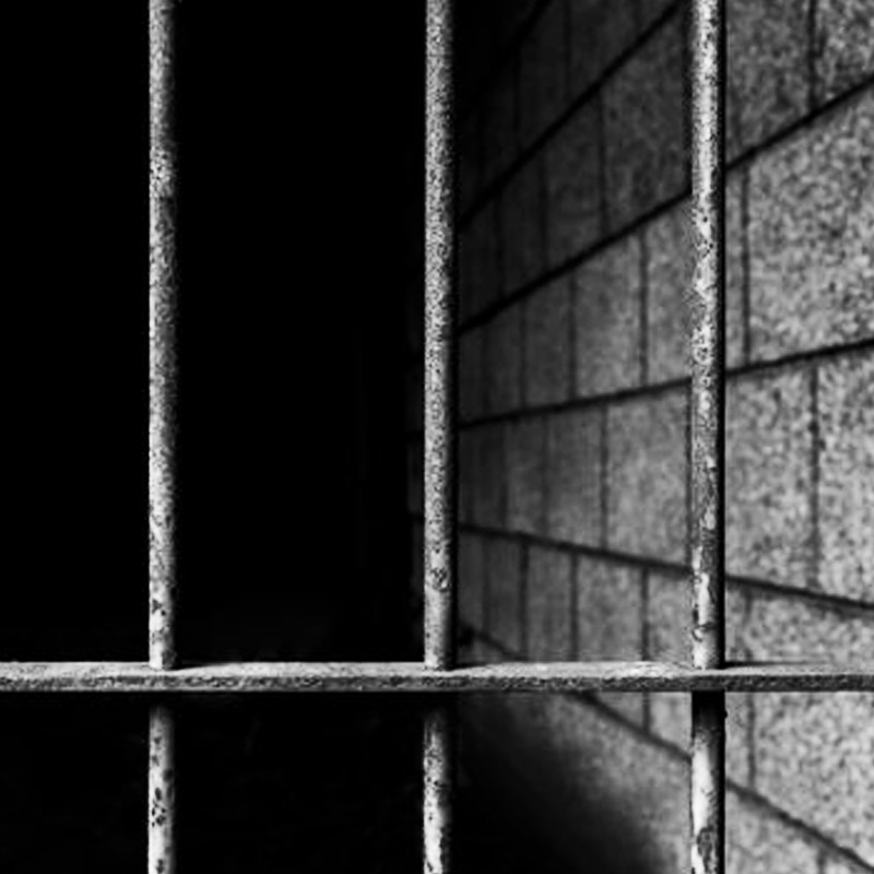 এই কারাগারে নাকি এমন কোনও বন্দি ছিলেন না, যাঁদের নাক আস্ত ছিল। রাইনোকোলুরা শহরটি মূলত সাজাপ্রাপ্তদের বন্দি বানাতেই তৈরি করা হয়েছিল।