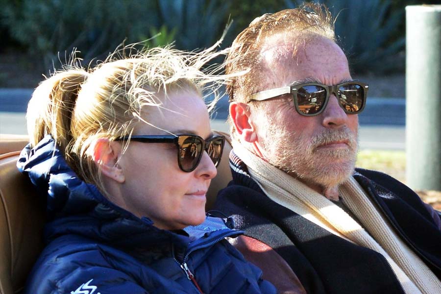 তবে এই সম্পর্ক নতুন নয়। আর্নল্ডের সঙ্গে তাঁর সম্পর্ক বহু দিনের। 