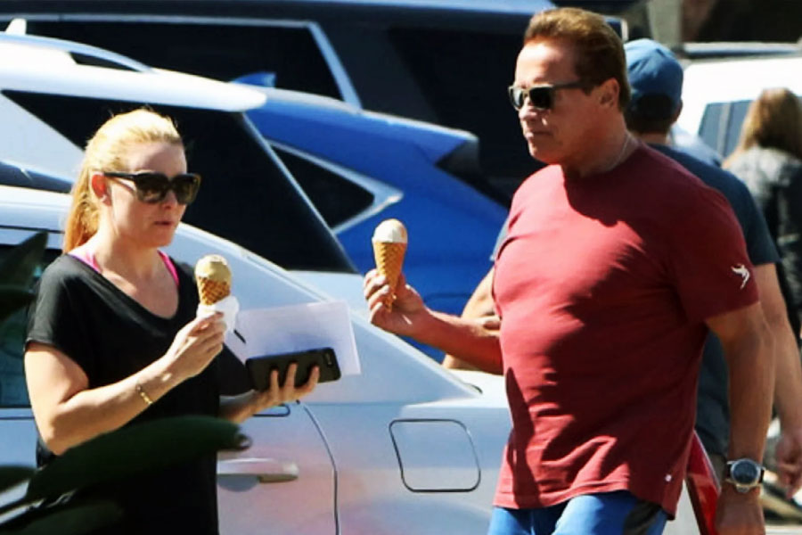 অতিমারি চলাকালীন তাঁদের দু’জনকে প্রায়ই একসঙ্গে দেখা গিয়েছে। আর্নল্ডের তরফে বিভিন্ন পারিবারিক অনুষ্ঠানেও এসেছেন হিথার। 