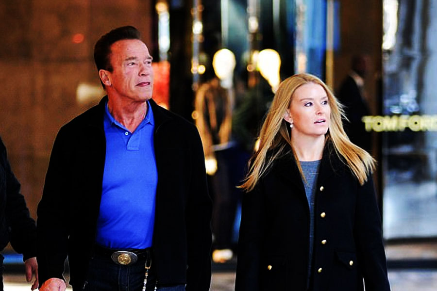 এমনকি, ‘অক্টোবরফেস্ট’-এর অনুষ্ঠানে আর্নল্ড-পুত্র প্যাট্রিক তাঁর প্রেমিকাকেও নিয়ে এসেছিলেন। 