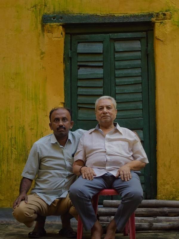 ১৮৬০-এ রামচন্দ্র চ্যাটার্জি শুরু করেন চোরবাগান চ্যাটার্জি বাড়ির পুজো। সপ্তমী থেকে নবমী তিন দিন বিভিন্ন রকম ভোগের আয়োজন করা হয় এখানে। 