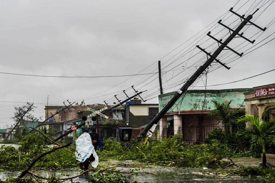 আমেরিকার আবহবিদদের মতে ইয়ান আমেরিকার বুকে আছড়ে পড়া সব থেকে শক্তিশালী ঘূর্ণিঝড়গুলির মধ্যে অন্যতম।