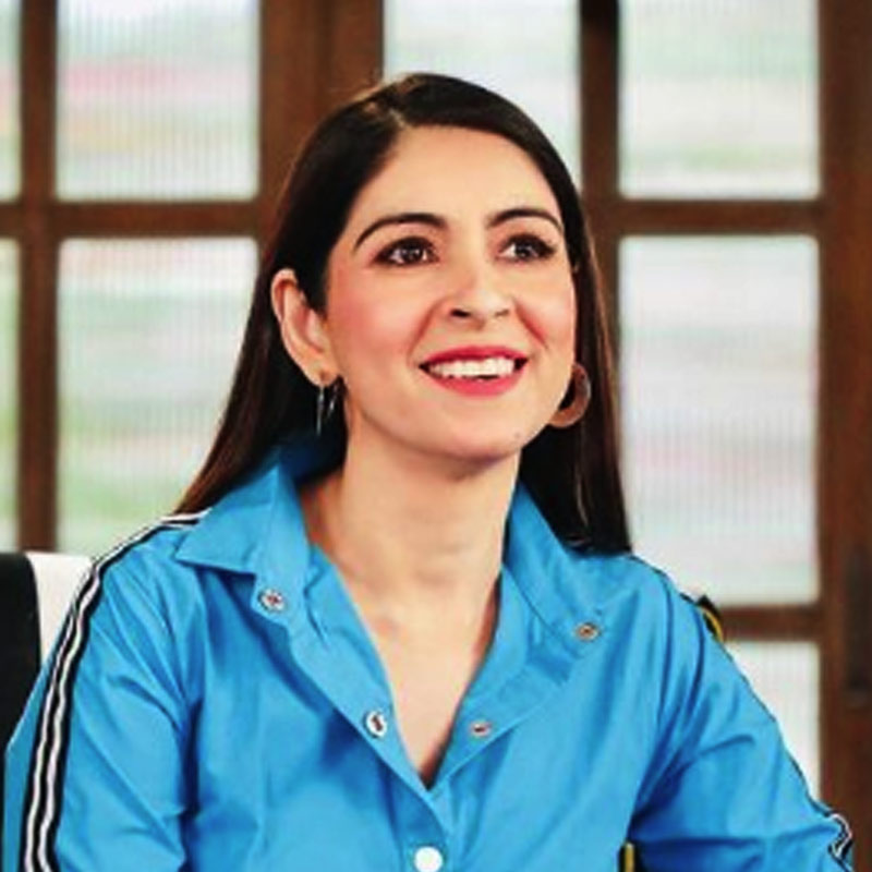 ১৯৯৮ সালে চাঙ্কির সঙ্গে বেশ কিছু দিন সম্পর্কে থাকার পর বিবাহবন্ধনে আবদ্ধ হন ভাবনা।