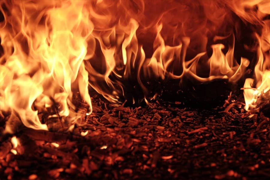 টাকা পুড়ানোর কারণ জানতে চাইলে অভিযুক্তেরা পুলিশকে জানান, ২০১৬ সালের ৮ অগস্ট অর্থাৎ ডাকাতির ঠিক তিন মাস পরে কেন্দ্রের তরফে সমস্ত ৫০০ এবং ১০০০-এর নোট বাতিল করা হয়।