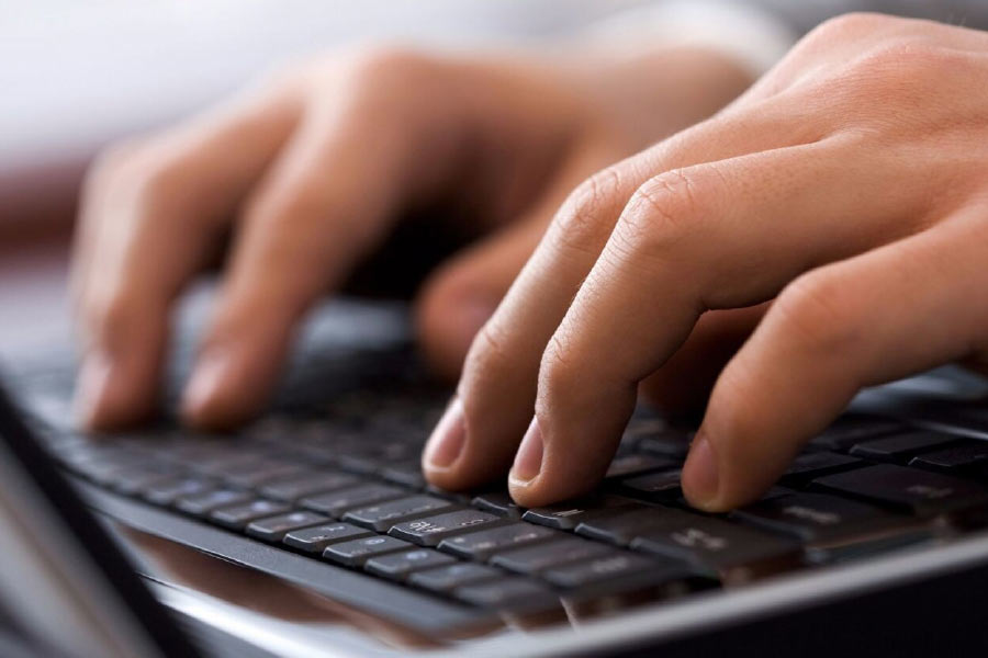 কোন কোন পর্ন সাইট নিষিদ্ধ করা হল, তার তালিকা প্রকাশ করা হয়েছে। এক নজরে দেখে নিন সেই তালিকা। 