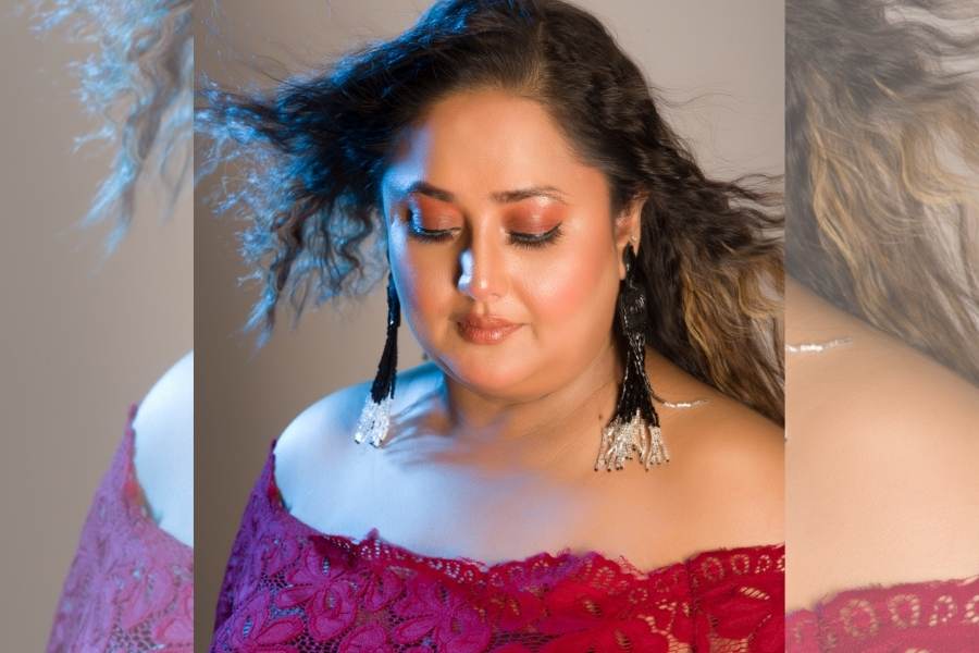 ৪০ বছর বয়সে এমন এক সিদ্ধান্তে নিঃসন্দেহে তাঁর আত্মবিশ্বাসের ছটা।