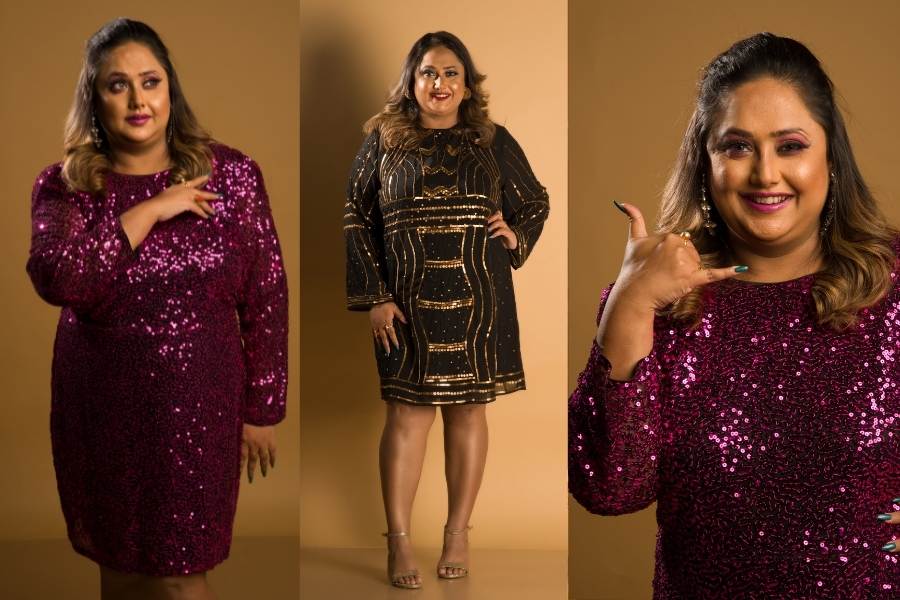 কালো অথবা বেগুনি, রং বেছে নিন মনের মতো। মেকআপে থাকুক মিষ্টি আবেদন। আর মনে থাকুক প্রত্যয়। 