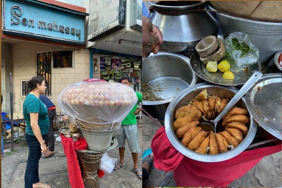 সল্টলেকের সেন মহাশয়ের নাম জানেন সকলেই। তার সামনেই মোহন ফুচকা স্টল। এখানে পকোড়া ফুচকার বেশ সুনাম। দাম ১০ টাকা। 