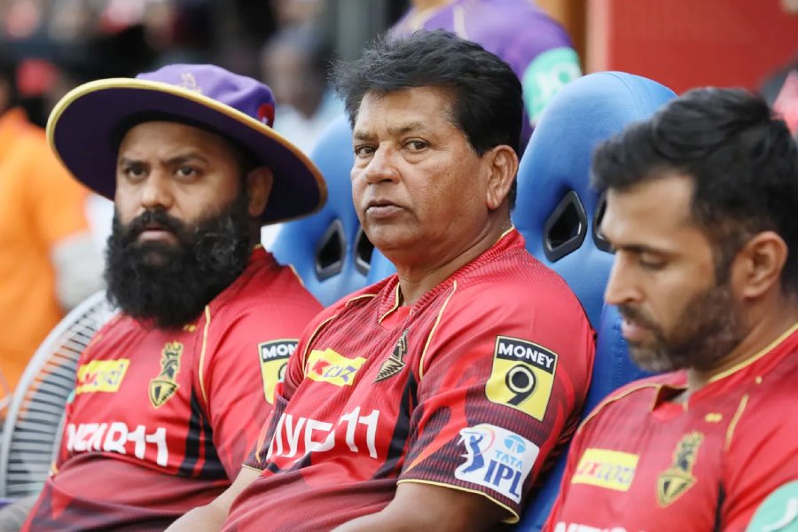 Picture of KKR coaching team