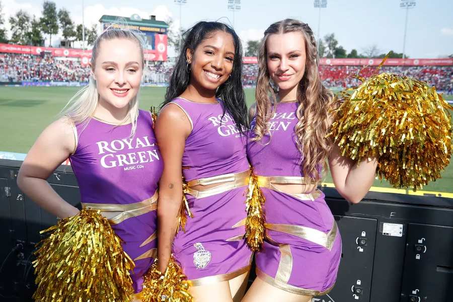 Picture of KKR cheerleaders