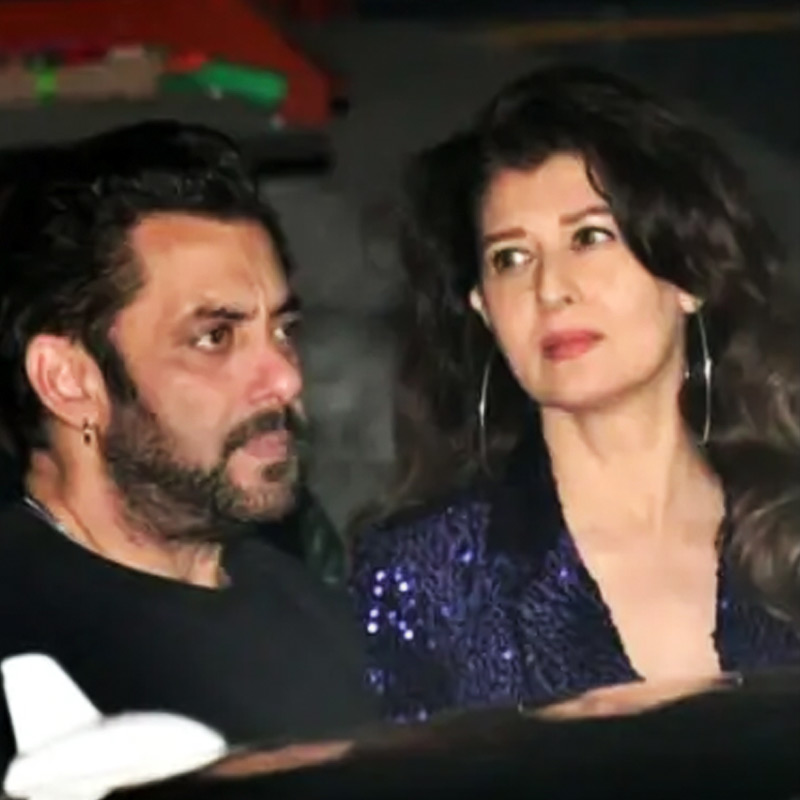 বন্ধুত্ব দিয়ে শুরু হলেও সলমনকে ধীরে ধীরে ভালবেসে ফেলেন সঙ্গীতা। বিপরীত দিক থেকেও সাড়া পেয়েছিলেন তিনি। ১৯৮৬ সাল নাগাদ সলমন এবং সঙ্গীতা সম্পর্কে জড়িয়ে পড়েন। বলিপাড়ায় তাঁদের নিয়ে আলোচনাও কম হত না।