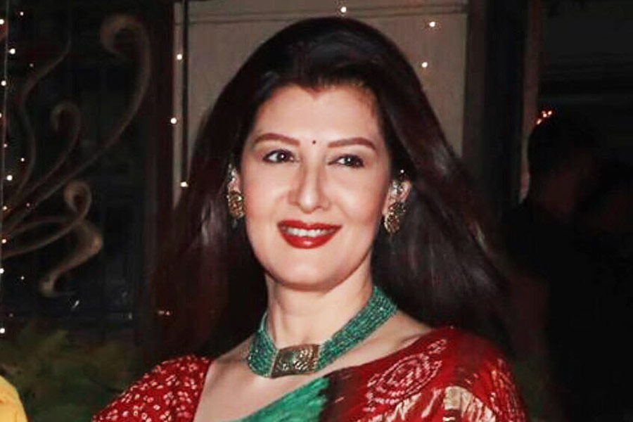 পুরনো এক সাক্ষাৎকারে সঙ্গীতা বলেন, ‘‘জীবন স্থিতিশীল নয়। সারা জীবনের সঙ্গী কেউ হতে পারে না। কিন্তু সম্পর্কের সুতো আদতে ছিঁড়ে যায় না। যোগাযোগ থেকেই যায়। স্কুলের বন্ধু হোক বা প্রেমিক, অনুভূতিগুলো থেকেই যায়।’’