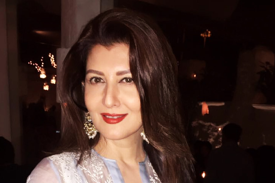 এখন অবশ্য অভিনয় জগত থেকে নিজেকে দূরে রেখেছেন সঙ্গীতা। এক সাক্ষাৎকারে তিনি জানিয়েছেন যে, তাঁর কাছে বহু প্রস্তাব এলেও তিনি সব খারিজ করে দিয়েছেন। অভিনয়ে ফিরে আসার সিদ্ধান্ত এখনও পর্যন্ত নেননি তিনি।