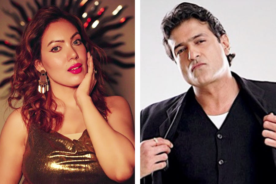 কিন্তু মুনমুন প্রতি বার আরমানের সঙ্গে তাঁর সম্পর্কের কথা অস্বীকার করেন। মুনমুনের ঘনিষ্ঠ বান্ধবী ডলি বিন্দ্রা অবশ্য আরমানের সঙ্গে মুনমুনের সম্পর্ক নিয়ে মুখ খোলেন। 