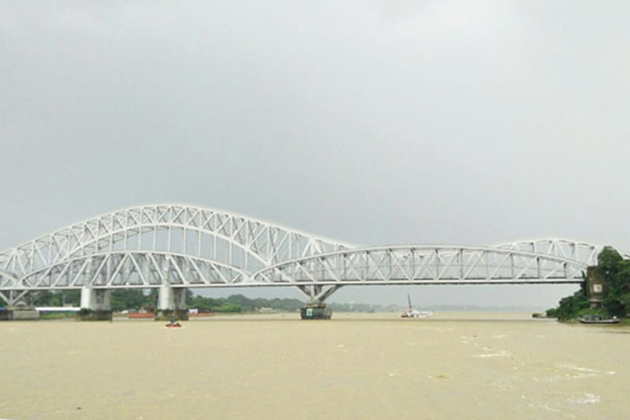 A Photograph of Jubilee Bridge 