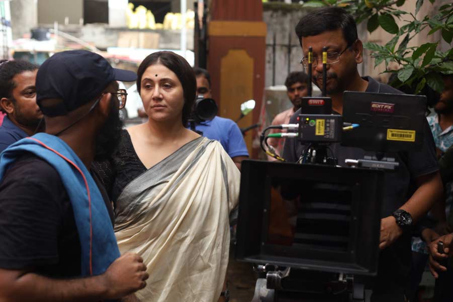 a still from the film Shibpur